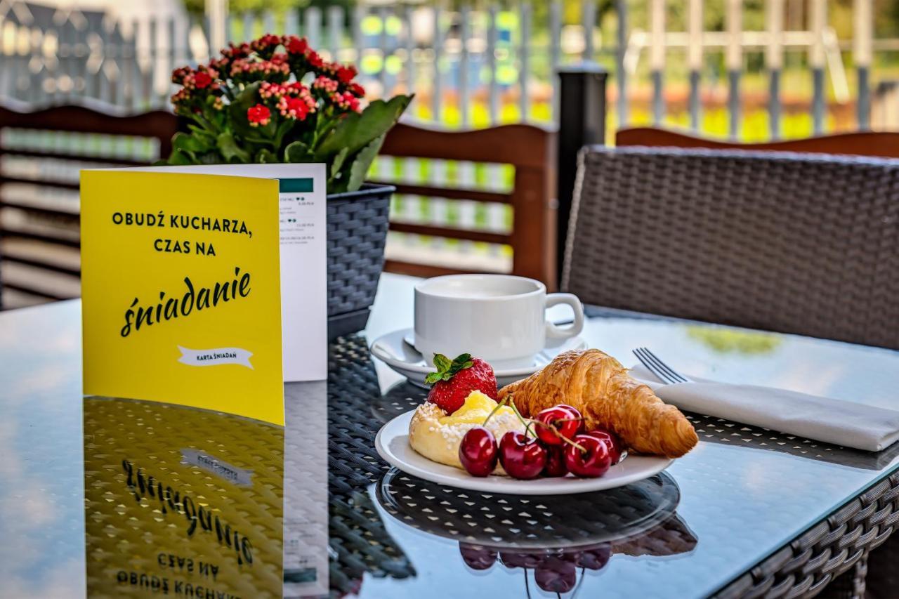 Holiday Inn Resort Warsaw Jozefow By Ihg Exterior photo